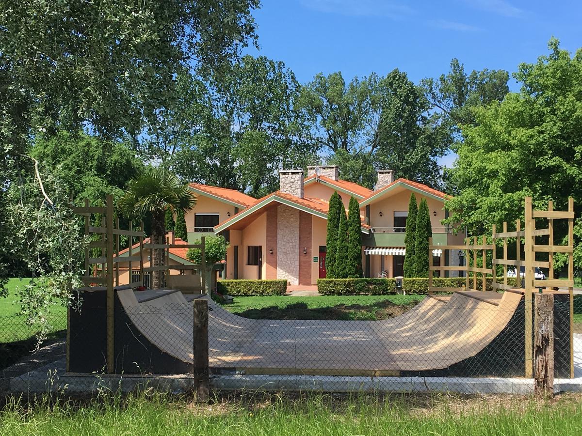 Somo Surfskate Hostel Castañedo Dış mekan fotoğraf