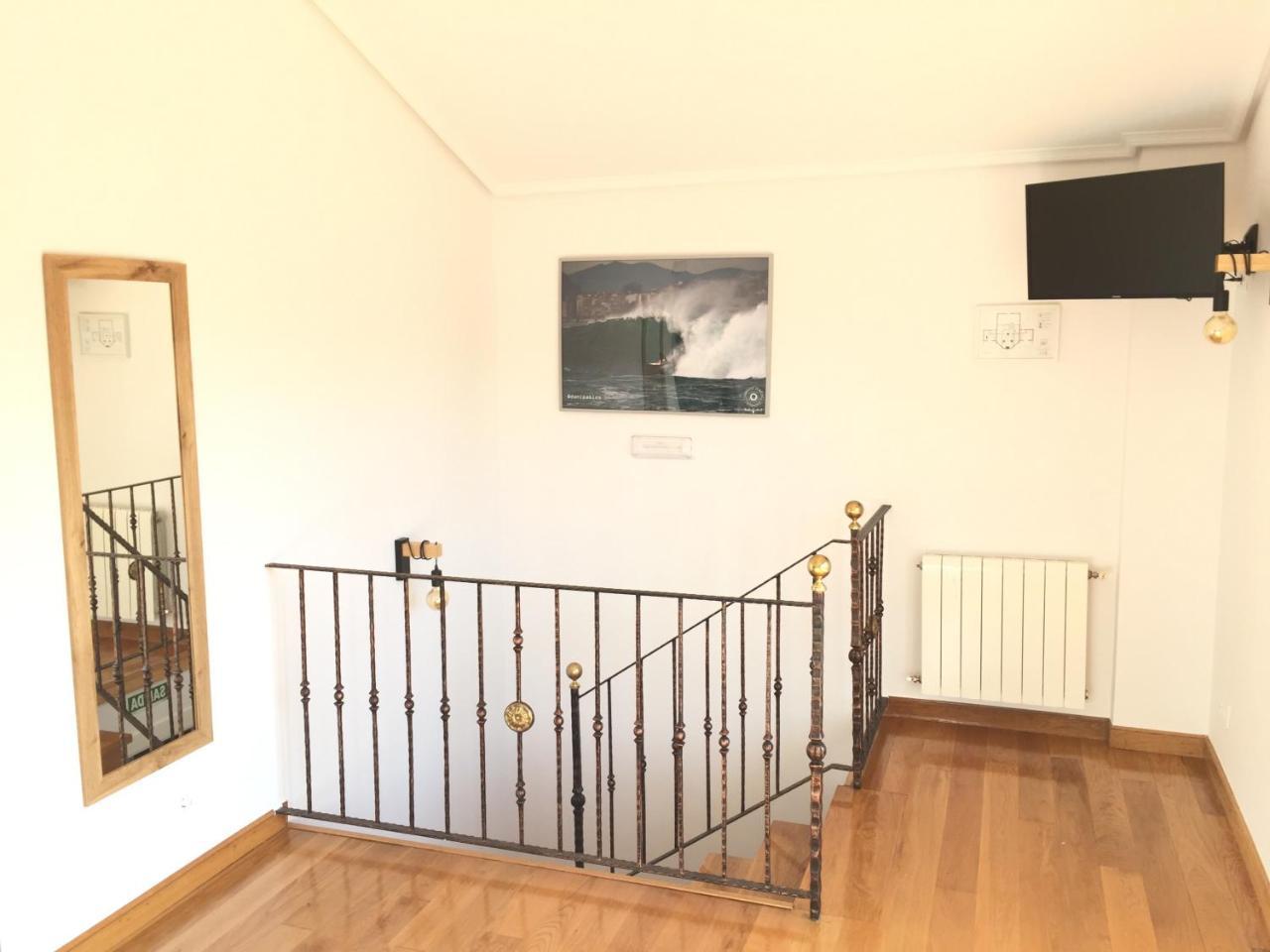Somo Surfskate Hostel Castañedo Dış mekan fotoğraf