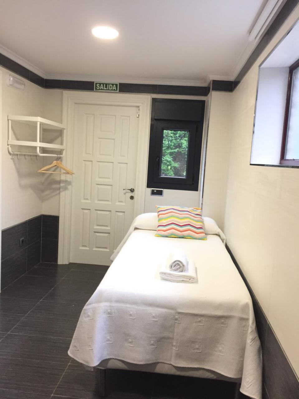 Somo Surfskate Hostel Castañedo Dış mekan fotoğraf
