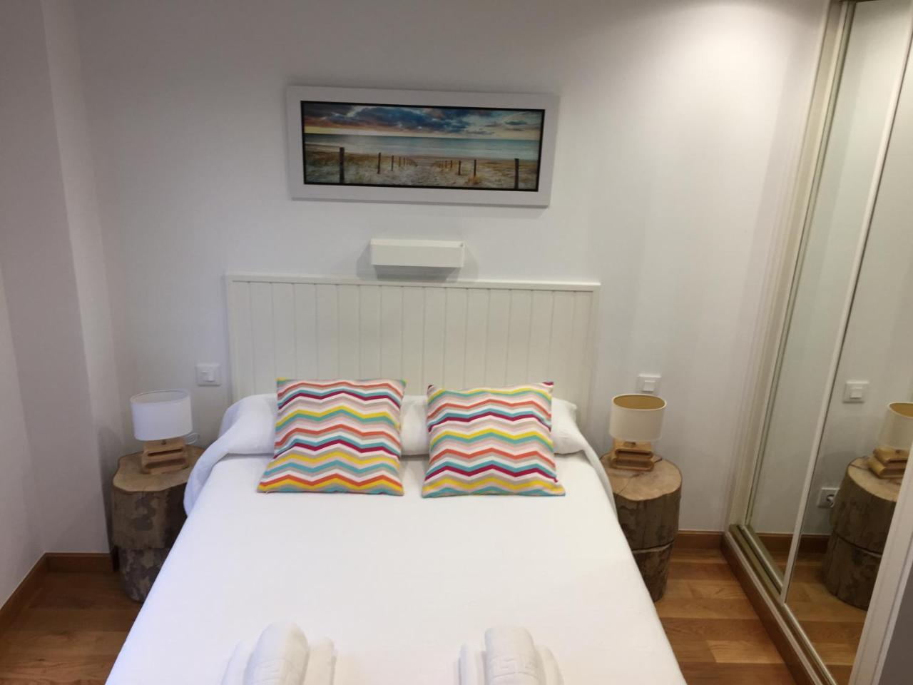 Somo Surfskate Hostel Castañedo Dış mekan fotoğraf